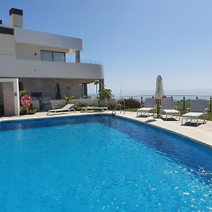  Appartement Luxury Beachfront With Pool, Sauna, Fitness And Gym In Province Malaga, Andalusia Spanje